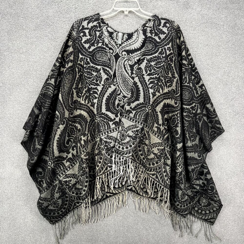 Accessory Street Poncho‎ Windowpane Black Gray Ombre Shawl Scarf